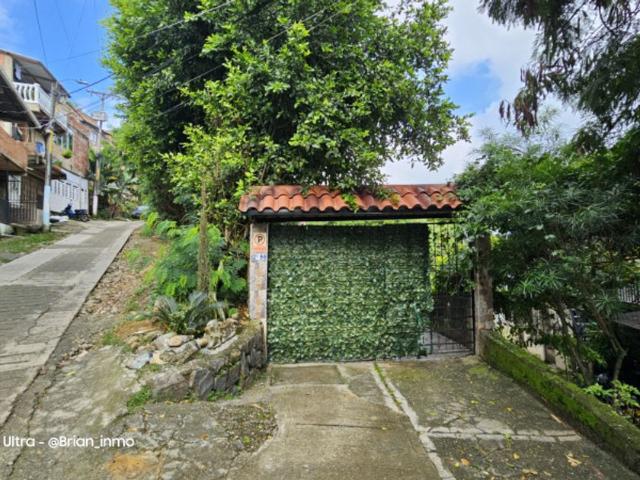 Casa en arriendo Santa Teresita Oeste, Cali