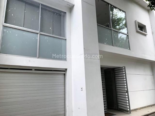Casa en Arriendo, Santa Teresita, Cali