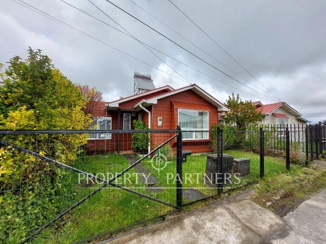 Casa En Arriendo, Sector Mirador De Puerto Varas.
