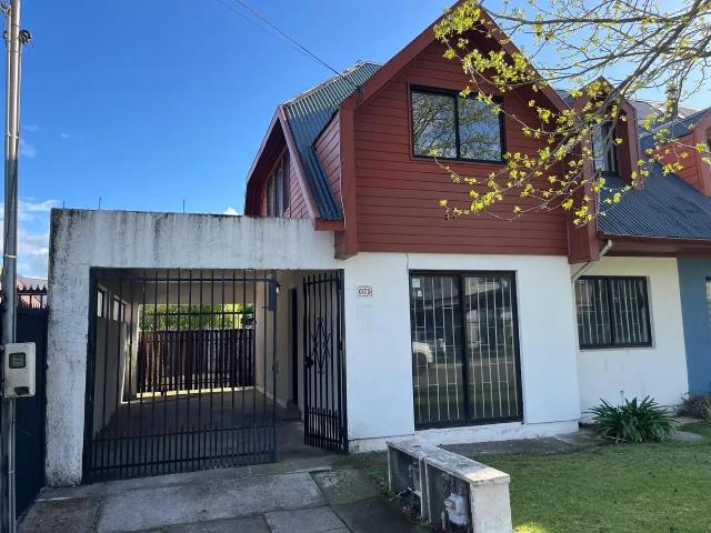 Casa En Arriendo Ubicada En Villa Pinares, Los Ángeles