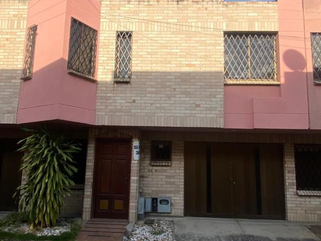 Casa en arriendo, Urbanización las mercedes