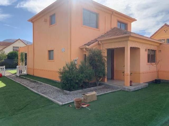 CASA EN ARRIENDO VALLE DEL ALBA PUDAHUEL