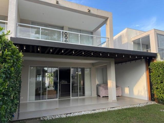 Casa en arriendo, Verde alfaguara