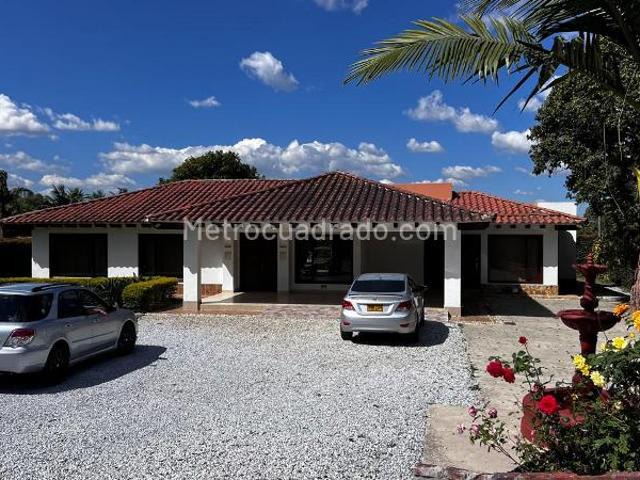 Casa en Arriendo, Vereda Cabeceras, Rionegro
