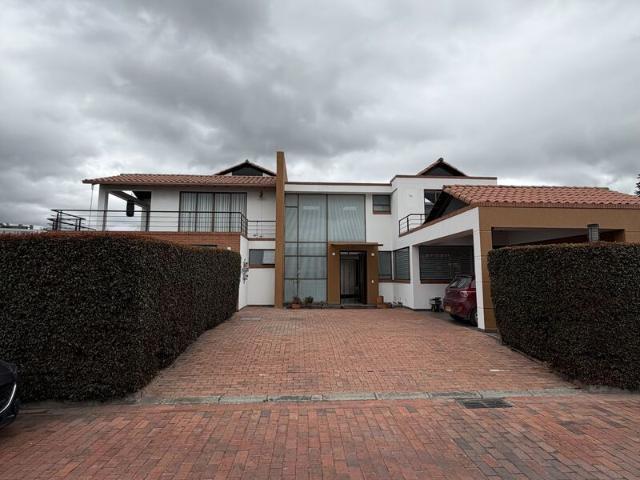 Casa en arriendo, Vereda calahorra sector san jerónimo