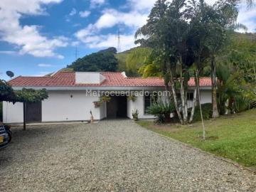 La Veta, Copacabana, Antioquia - Aparcadero