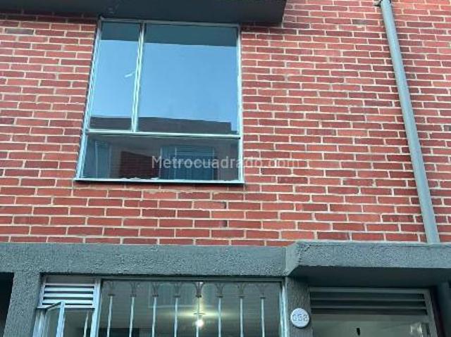 Casa en Arriendo, VILLA ALSACIA Zona Urbana, Bogotá D.C