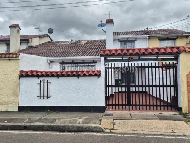 Casa en Arriendo, Villa Del Prado, Bogotá D.C