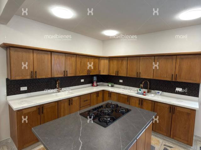 CASA en ARRIENDO