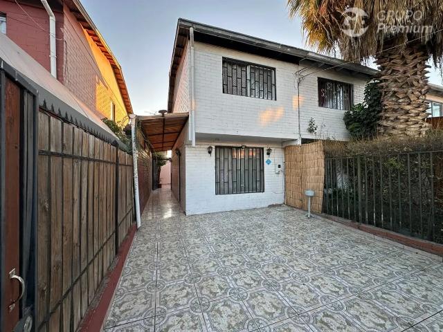 Casa En Arriendo 2d 1b, Puente Alto