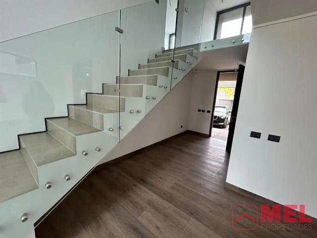 Casa En Arriendo 4 Dorm Mas Serv Piedra Roja, Chicureo