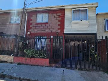 CASA EN ARRIENDO, 4 DORMITORIOS, 2 BAÑOS, 1 ESTACIONAMIENTO