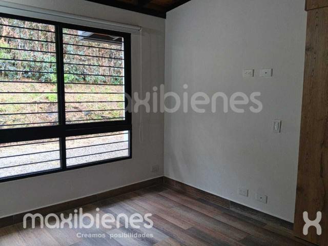 CASA en ARRIENDO