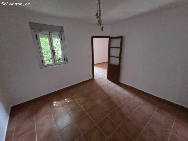 Casa en Astorga: Oportunidad de Rehabilitación Integral por €40,500