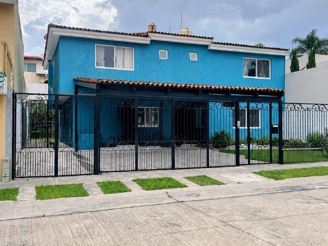 Casa en bugambilias 2da seccion