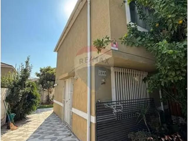 Casa en buin: 2d+2b con terraza y jardín | 2 dormitorios por 2550.00 en Buin