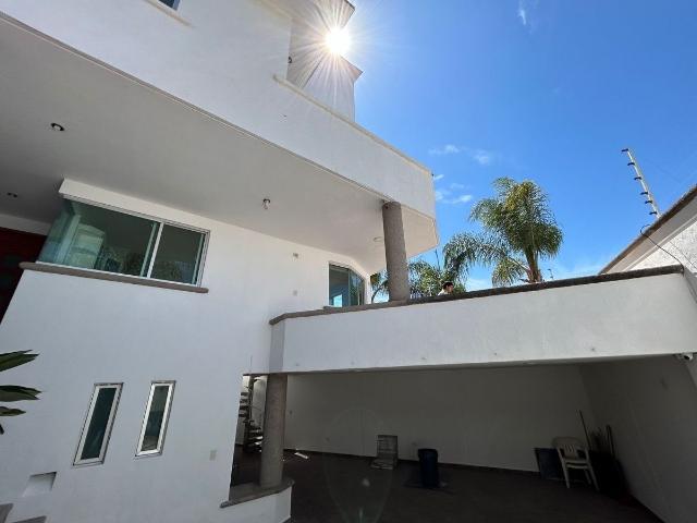 Casa en Balcones Coloniales con Hermosa Vista