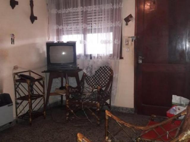 Casa en Banfield, a una cuadra de Coronel Lynch en Inmomap