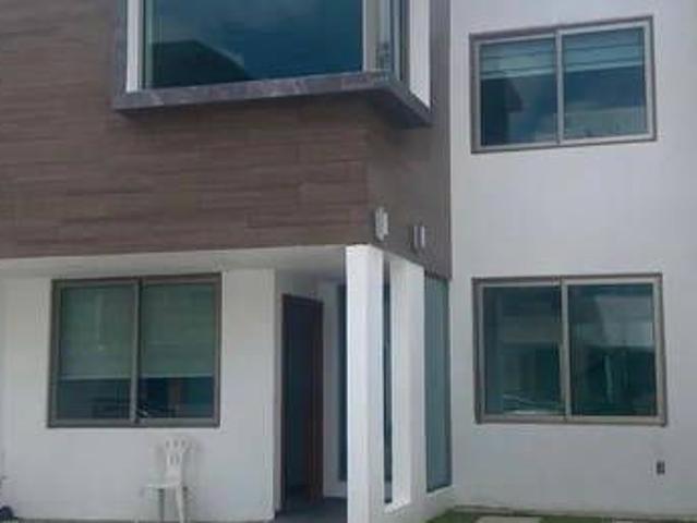 Casa En Barrio La Loma