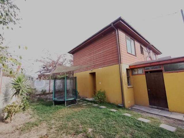CASA EN BARRIO NUEVO EN VILLASECA