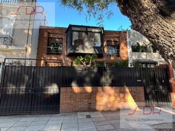 Casa en Belgrano 6 ambientes Zona de embajadas