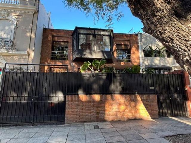 Casa en Belgrano 6 ambientes Zona de embajadas