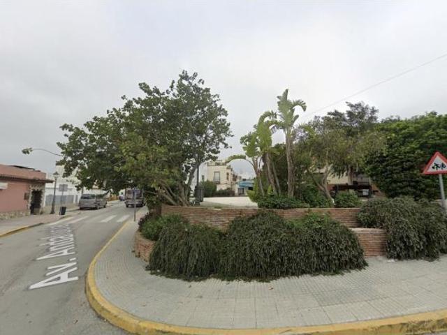 CASA EN BENALUP