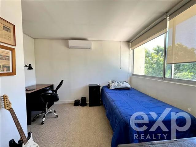 Casa en Borde Blanco Amplio Terreno UF 9.000 | 3 dormitorios por 9000.00 en Colina