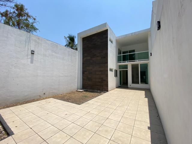CASA EN CUAUTLA MORELOS OTILIO MONTAÑO LED