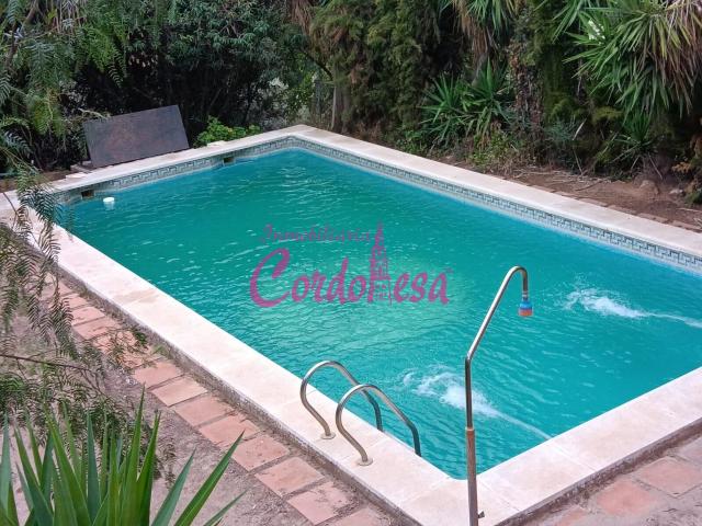 CASA EN CUEVAS BAJAS