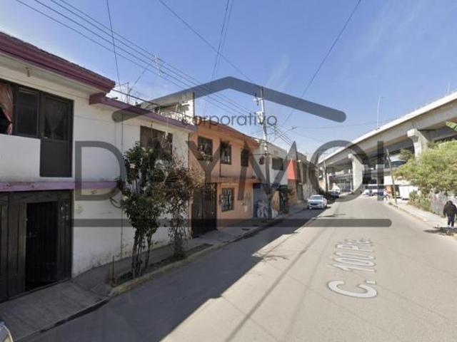 Casa en C. 100 Pte. 321, Revolución Mexicana, 72200 Heroica Puebla de Zaragoza, Pue