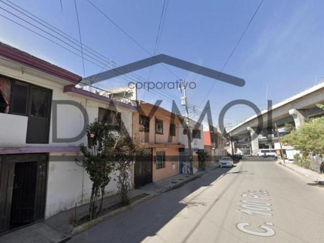 Casa en C. 100 Pte. 321, Revolución Mexicana, 72200 Heroica Puebla de Zaragoza, Pue