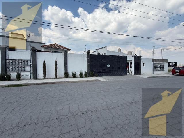 Casa en Cacalomacan