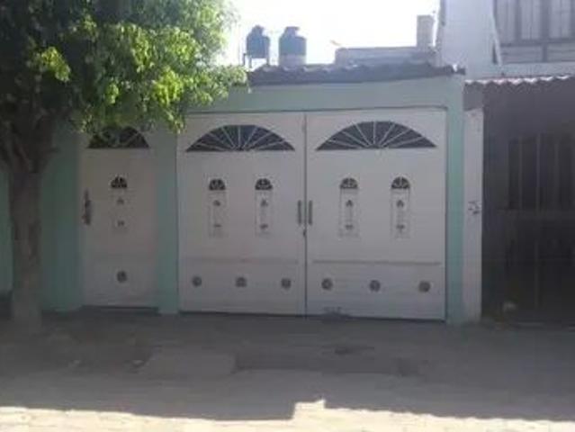 Casa en Calle Monte De Los Olivos, La Cruz, Loretito, Silao, Silao ciudad, Silao De La Victoria, Guanajuato, 36120, México