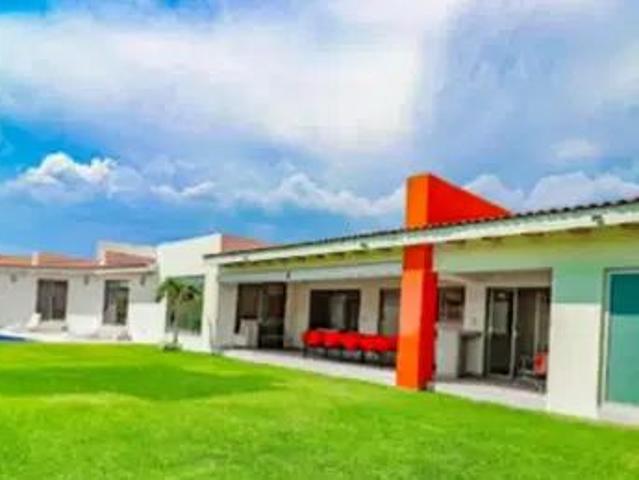 Casa en Calle Begonias, Jiutepec, Morelos, 62564, México