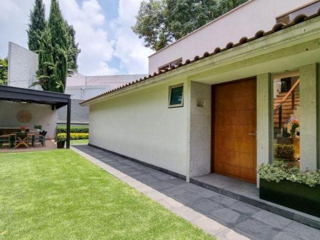 Casa en Calle cerrada con seguridad 24/7 Vista Hermosa