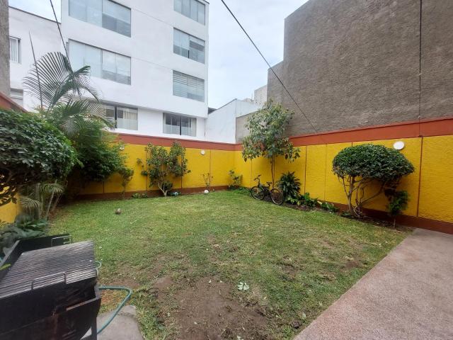 Casa en calle cerrada a pasos de Hospital del Niño