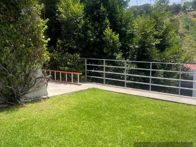 Casa en calle cerrada en Renta