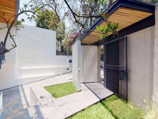 Casa en calle cerrada en venta Romero de Terreros