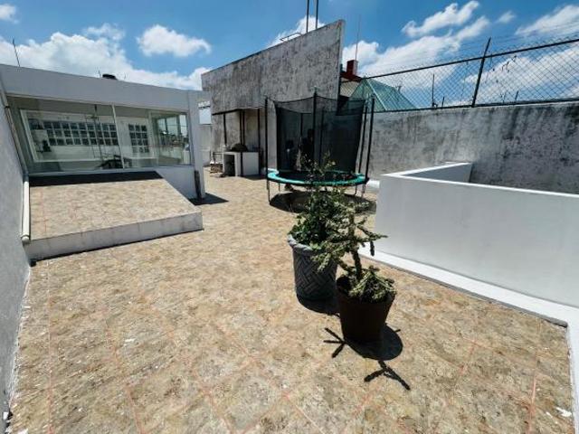Casa en calle cerrada oportunidad remodelada