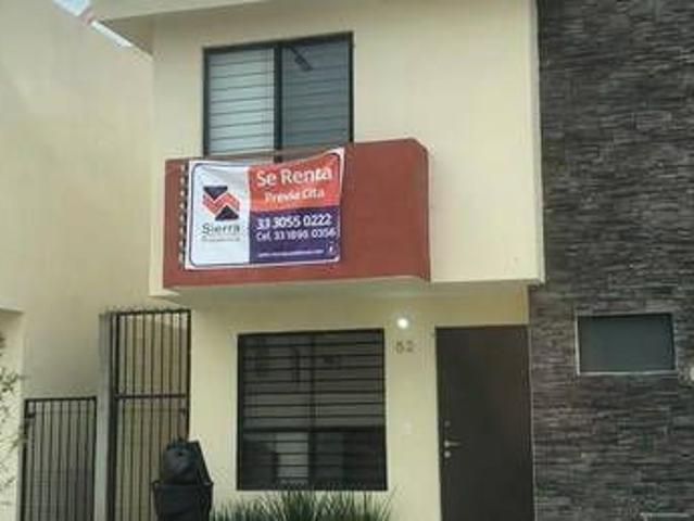 Casa en Calle Coto Monitao, La Venta Del Astillero, Zapopan, Región Centro, Jalisco, 45221, México