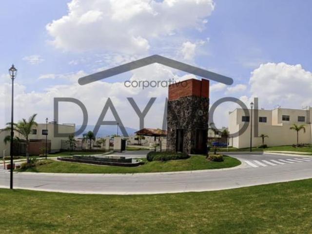CASA EN CALLE EL CENTRO PRIVADA SAN LUIS 70, COND. COTO 14, FRACC ALTA CALIFORNIA, EN TLAJOMULCO, JL