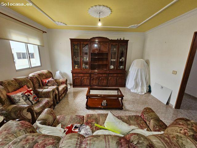 Casa en Calle Escultor Plácido Fleitas