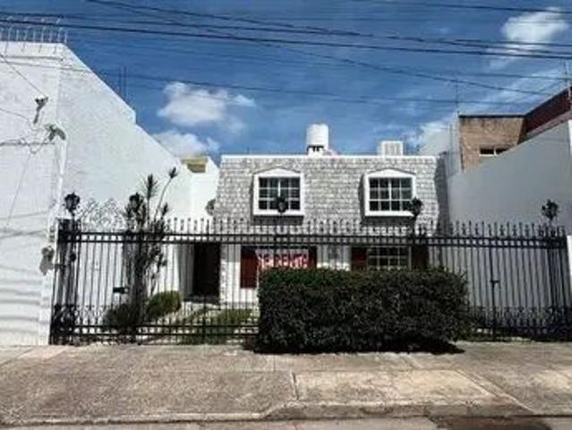 Casa en Calle Jardín Del Encino, Aguascalientes, Municipio De Aguascalientes, Aguascalientes, 20269, México