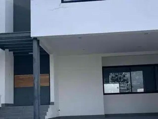Casa en Calle José M. Prado, Infonavit Las Hilamas, León, Guanajuato, 37408, México