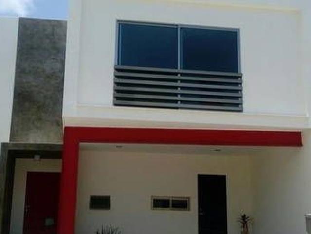 Casa en Calle Kespis, Fraccionamiento Villa Marina, Ciudad Del Carmen, Carmen, Campeche, 24157, México