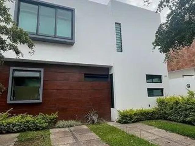 Casa en Calle La Rioja, La Tijera, Tlajomulco De Zúñiga, Región Centro, Jalisco, 45051, México