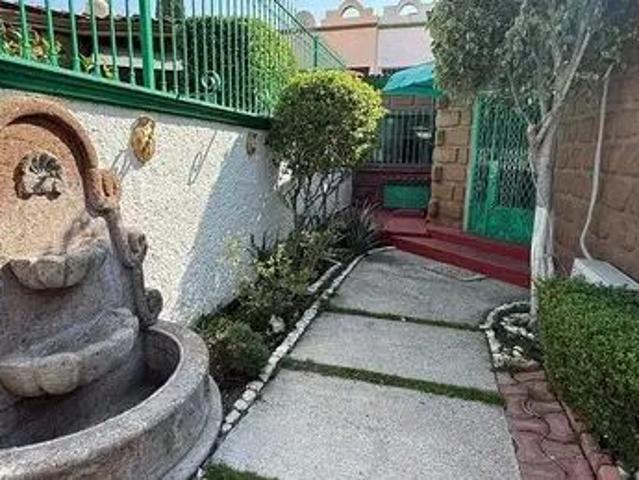 Casa en Calle Paseo De Londres, Santa Elena, Villas Fontana 3, Corregidora, Querétaro, 76900, México