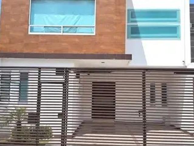 Casa en Calle Sendero De La Paz, Milenio 3, Delegación Cayetano Rubio, Santiago De Querétaro, Municipio De Querétaro, Querétaro, 76060, México