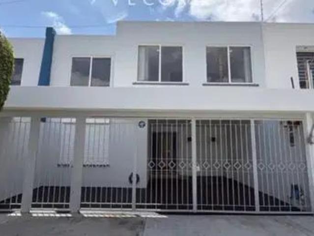 Casa en Calle Tezozómoc, El Zapote, Zapopan, Región Centro, Jalisco, 45050, México